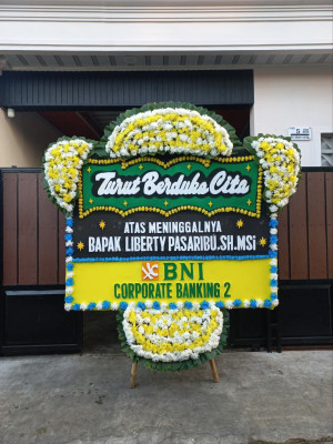Papan Bunga Duka di Suka Damai